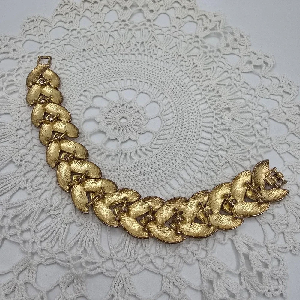 Vintage Link Bracelet Gold Tone Braided Fishtail size 7